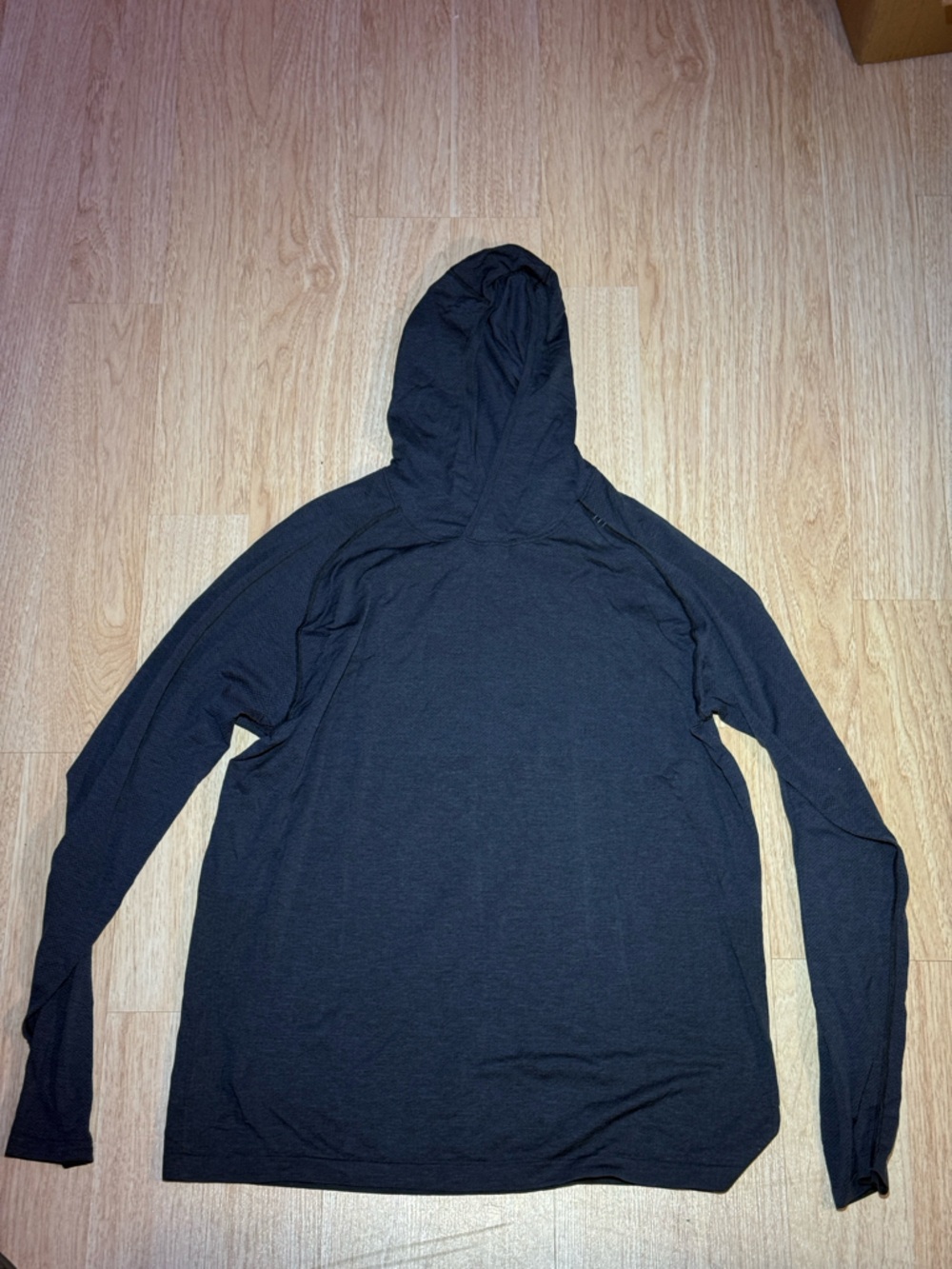 Lululemon metal vent tech long sleeve hoodie XL